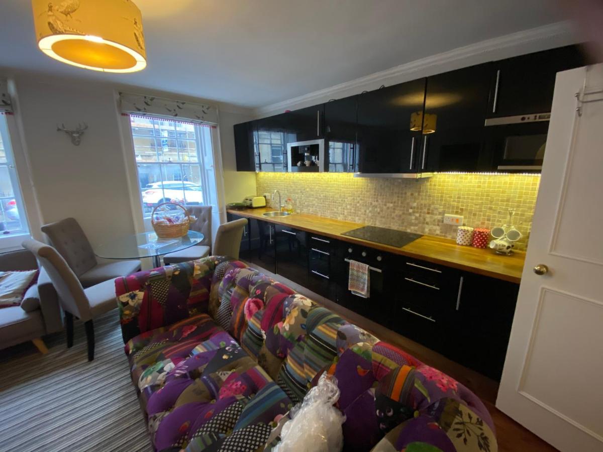 City Centre - Rivers Street, Quiet 2 Bed Ground Floor Georgian Garden Apartment Бат Екстериор снимка