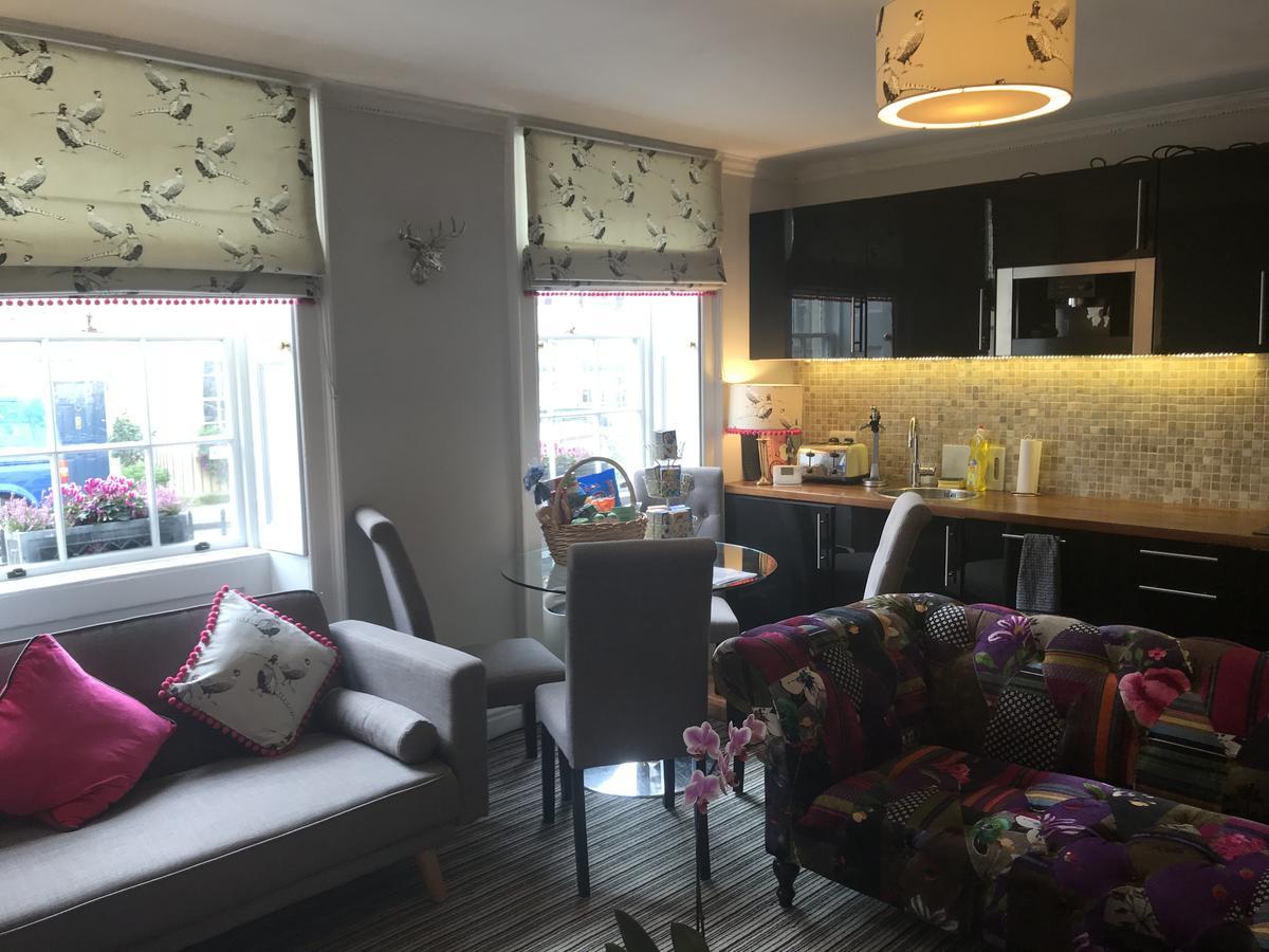 City Centre - Rivers Street, Quiet 2 Bed Ground Floor Georgian Garden Apartment Бат Екстериор снимка
